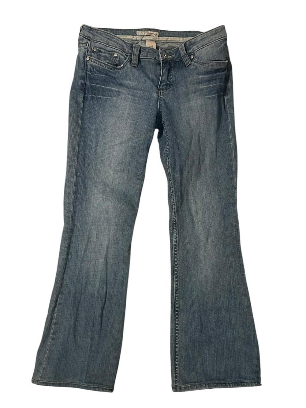 refuge Women's Flared Jeans - Blue Wash